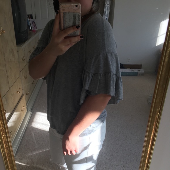 Flared Short Sleeve Top - Picture 3 of 3